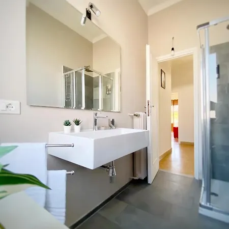 Apartment Comodo E Confortevole Nel Cuore Pulsante Di